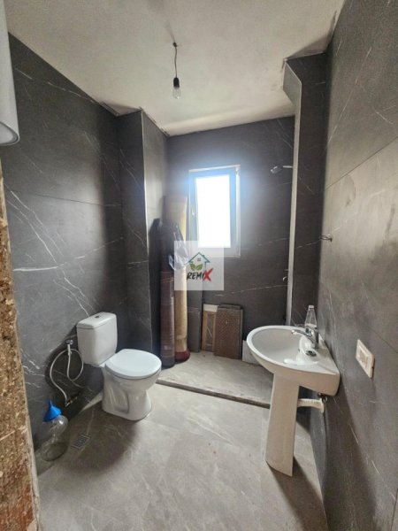 Durres, shitet apartament 1+1+Aneks+Ballkon Kati 1, 67 m² 82.000 € 