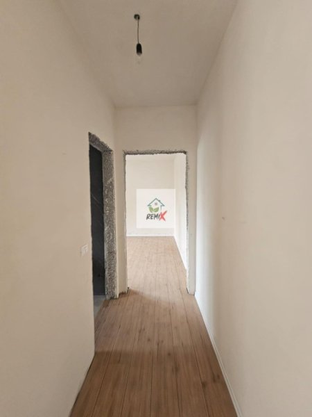 Durres, shitet apartament 1+1+Aneks+Ballkon Kati 1, 67 m² 82.000 € 