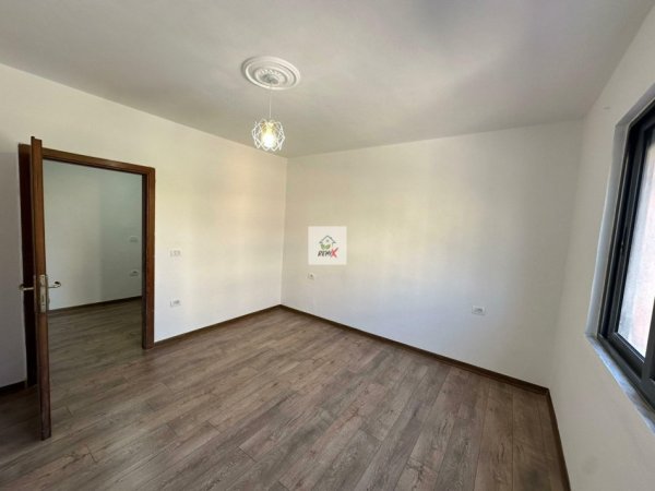 Durres, shitet apartament 1+1+Aneks+Ballkon Kati 2, 56 m² 69.000 € 