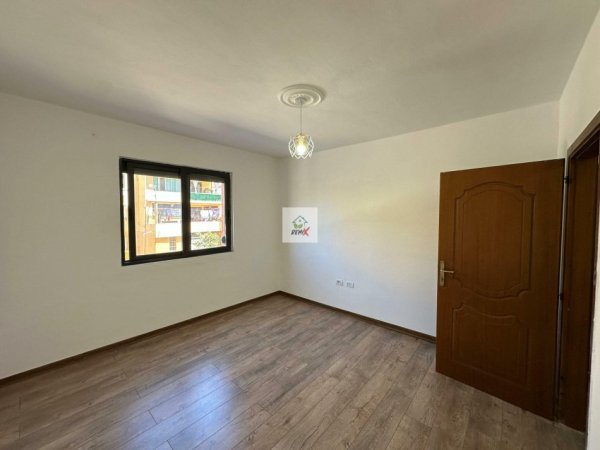 Durres, shitet apartament 1+1+Aneks+Ballkon Kati 2, 56 m² 69.000 € 