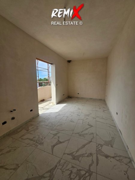 Mali Robit, shitet apartament 1+1+Aneks+Ballkon Kati 5, 59 m² 65.000 €