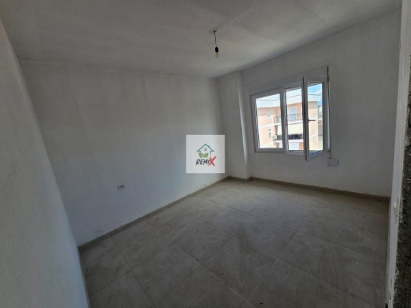 Durres, shitet apartament 2+1+Aneks+Ballkon Kati 5, 77 m² 
