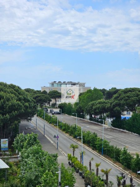 Mali Robit, shitet apartament 1+1+Aneks+Ballkon Kati 3, 83 m² 140.000 € 