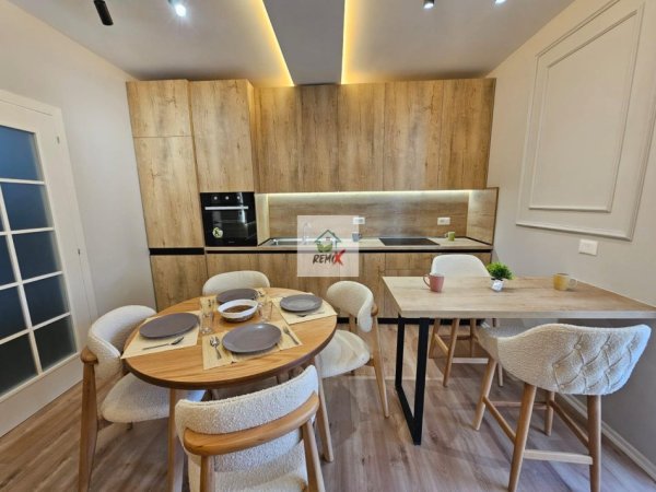 Durres Plazh, shitet apartament 3+1+Aneks+Ballkon Kati 6, 116 m² 163.000 € 
