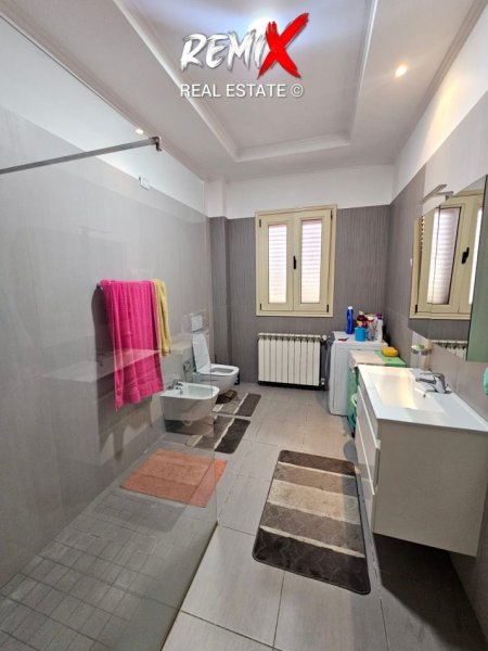 Durres, shitet Vile 2 Katshe Kati 3, 1.200 m² 250.000 € 