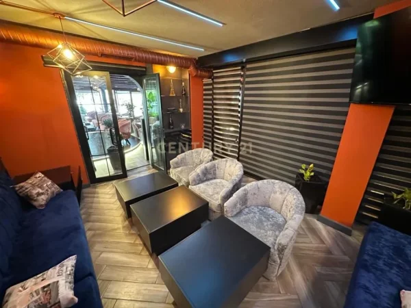 Tirane, shes ambjent biznesi Kati 0, 250 m² 500.000 € (Irfan Tomini)