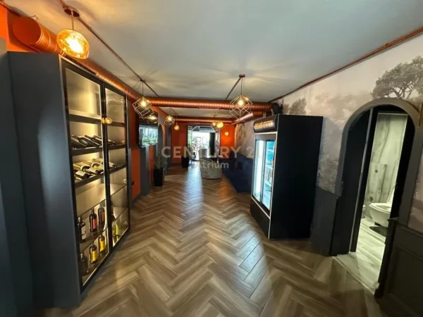 Tirane, shes ambjent biznesi Kati 0, 250 m² 500.000 € (Irfan Tomini)