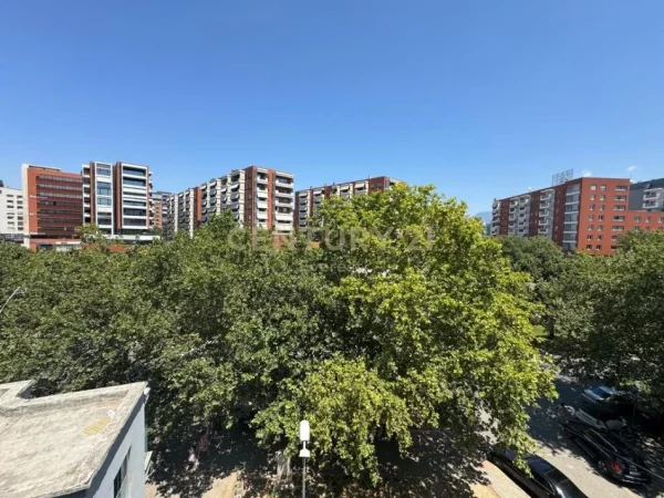 Tirane, shes apartament 1+1 Kati 5, 59 m² 95.000 € (Delijorgji)