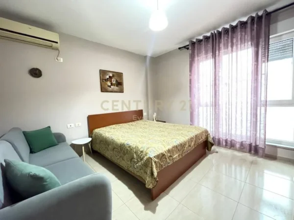 Tirane, shitet apartament 1+1+Ballkon Kati 3, 76 m² (rruga Mihal Grameno)