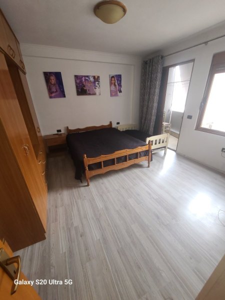 Tirane, jepet me qera apartament 2+1 Kati 8, 76 m² 370 € (ALTIN BASHA)