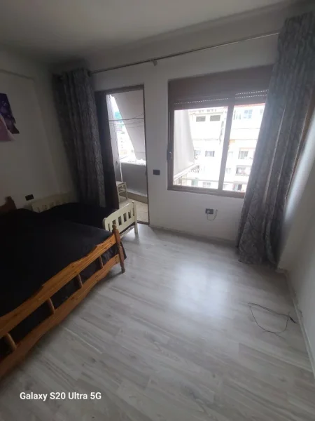 Tirane, jepet me qera apartament 2+1 Kati 8, 76 m² 370 € (ALTIN BASHA)