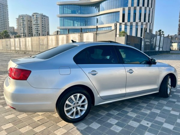 Vw Jetta 2.5 Benzin+100%Gaz, AUTOMAT 6.800 €
