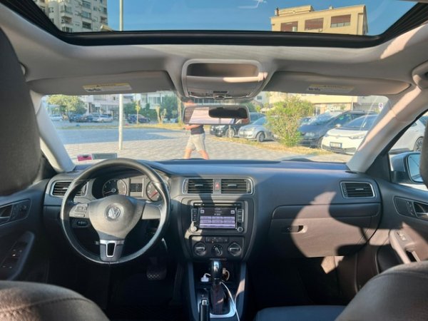 Vw Jetta 2.5 Benzin+100%Gaz, AUTOMAT 6.800 €