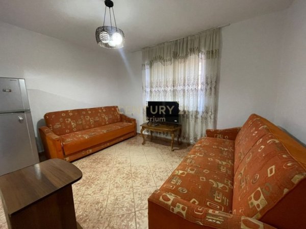 Tirane, jepet me qera apartament 1+1 Kati 1, 80 m² 450 € (Brryli)
