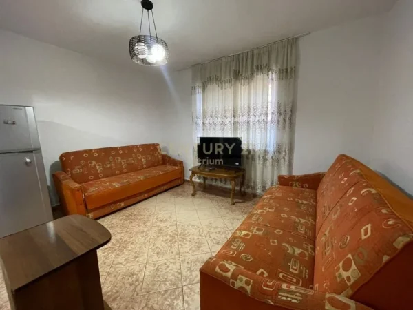 Tirane, jepet me qera apartament 1+1 Kati 1, 80 m² 450 € (Brryli)