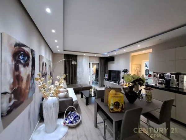 Tirane, jepet me qera apartament 2+1 Kati 5, 90 m² 700 € (Ali Demi)