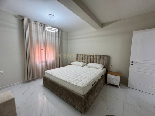 Tirane, jepet me qera apartament 1+1 Kati 6, 90 m² 650 € (Prokuroria)
