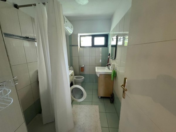 Tirane, jepet me qera apartament 1+1+Ballkon , 60 m² 450 € (Rruga Babe Rexha)