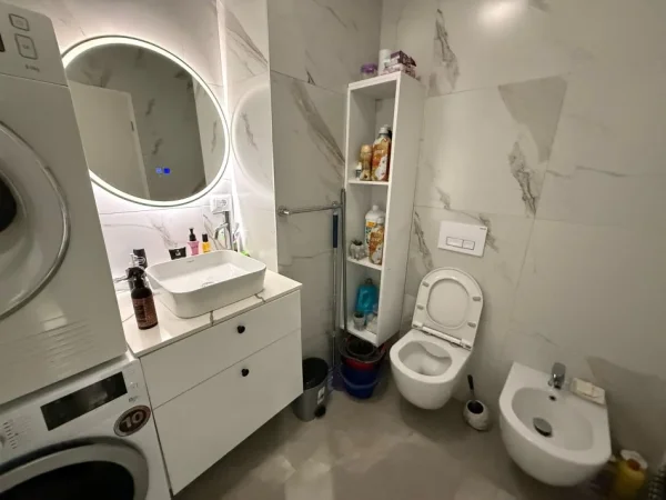 Tirane, jepet me qera apartament 2+1 Kati 2, 90 m² 450 € (ali demi)