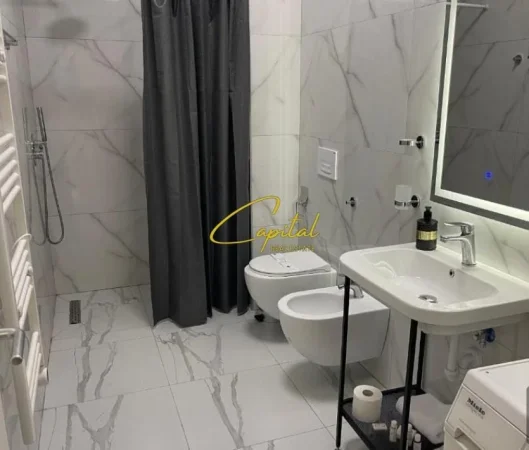 Tirane, shitet apartament 2+1 Kati 5, 93 m² 237.500 € (SRACIONI TRENIT)