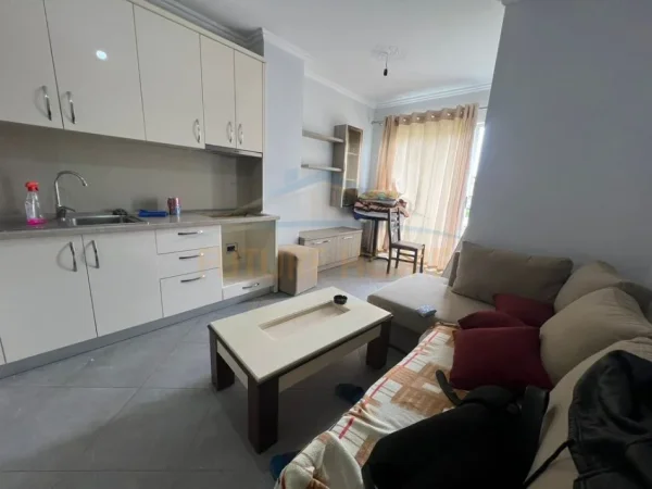 Shitet, Apartament 1+1, Unaza e Re, Tiranë, 	€ 75,000