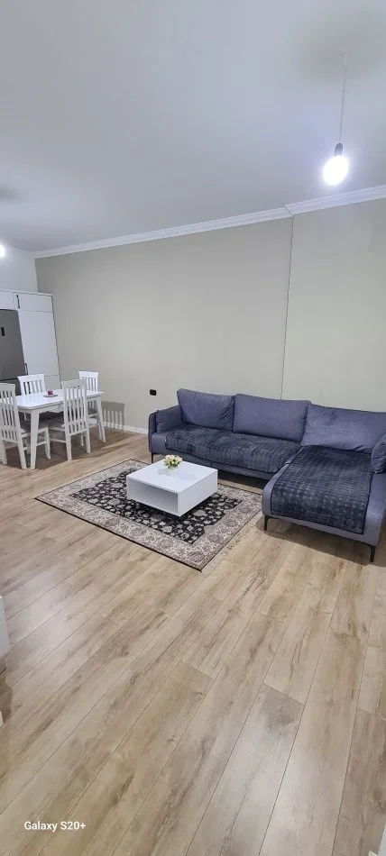 Tirane, jepet me qera apartament 2+1 Kati 7, 80 m² 550 € (Rr e Elbasanit)