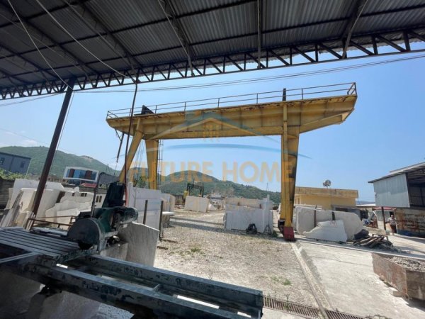 Tirane, shitet truall , 2.095 m² 800.000 € 