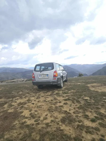 Korce, Shitet Xhip Hyundai Terracan Nafte, Manuale.