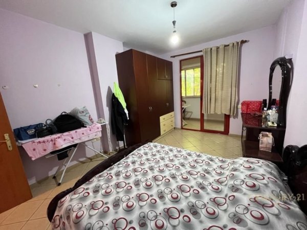 Tirane, jepet me qera apartament 1+1 Kati 2, 70 m² 430 € (Rr. Irfan Tomini)