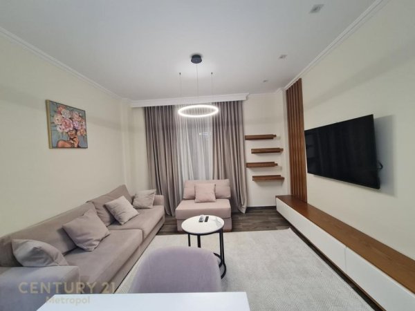 Tirane, jepet me qera apartament 1+1 Kati 2, 75 m² 750 € (TEG)