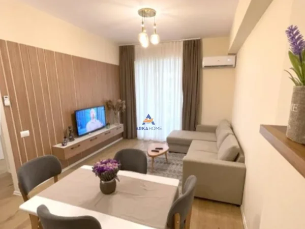 Tirane, shitet apartament 2+1+Ballkon Kati 5, 93 m² 237.500 € (RRUGA SIRI KODRA)