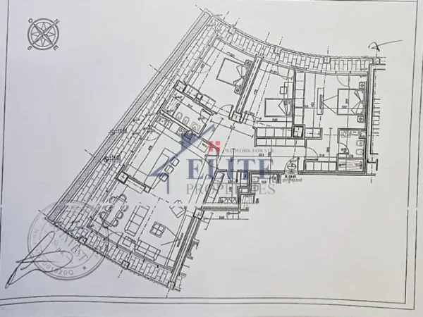 Tirane, shitet apartament 3+1+Ballkon Kati 5, 225 m² 720.000 € 