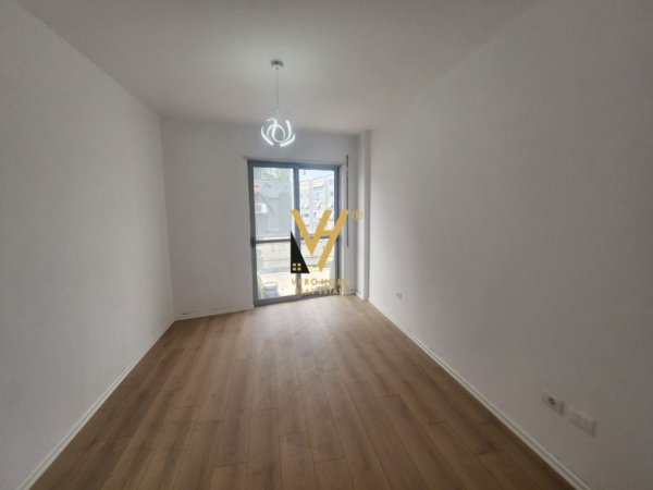 Tirane, shitet apartament 2+1+Ballkon Kati 7, 90 m² 225.000 € (KOMUNA E PARISIT)