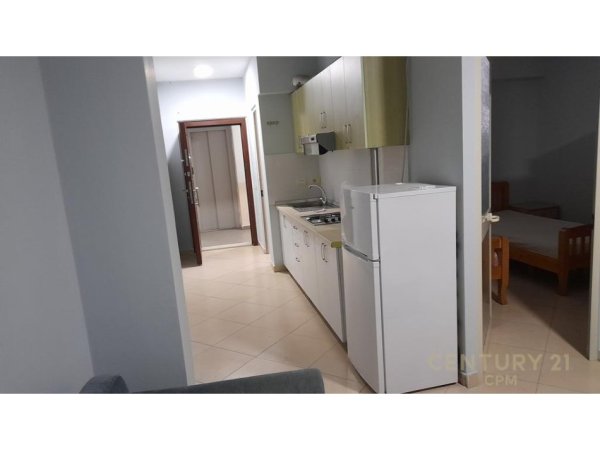 Tirane, jepet me qera apartament 1+1 Kati 3, 60 m² 370 € (Rr. Mihal Grameno)