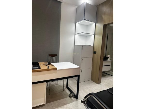 Tirane, shitet ambjent biznesi Kati 3, 105 m² 295.000 € 