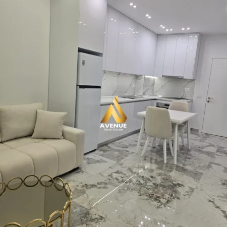 Tirane, jepet me qera apartament 1+1+Ballkon Kati 5, 76 m² 500 € (lidhja e prizrenit)