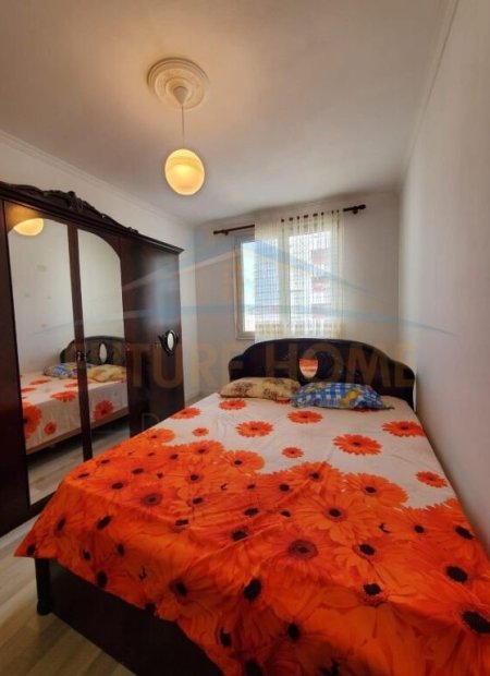 Tirane, shitet apartament 1+1 Kati 4, 50 m² 86.000 € (Unaza e Re)