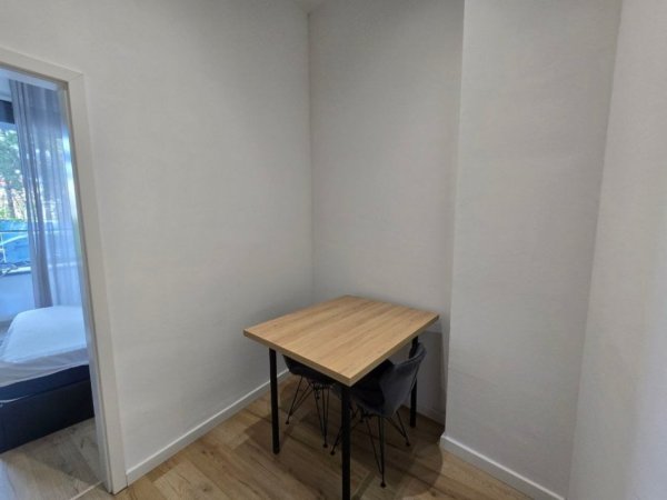 Tirane, jepet me qera apartament 1+1 Kati 0, 71 m² 550 € (KOMPLEKSI MAGNET)