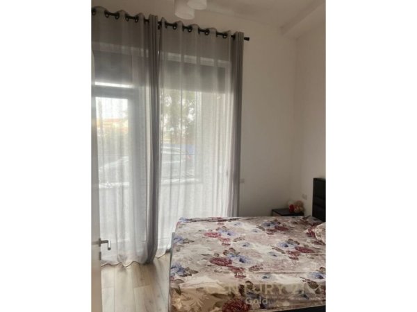 Tirane, jepet me qera apartament 1+1 Kati 0, 71 m² 550 € (kompleksi magnet)