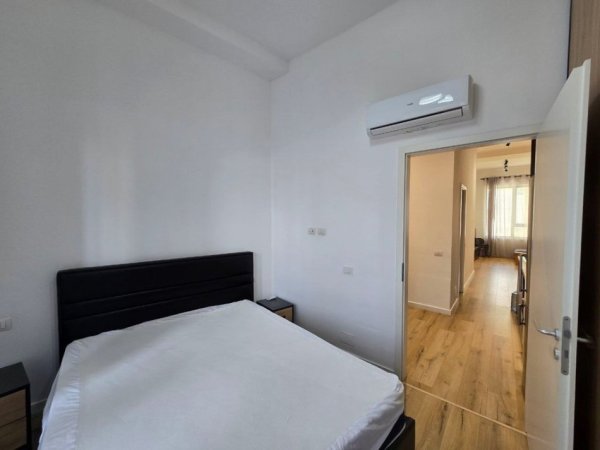 Tirane, jepet me qera apartament 1+1 Kati 0, 71 m² 550 € (kompleksi magnet)