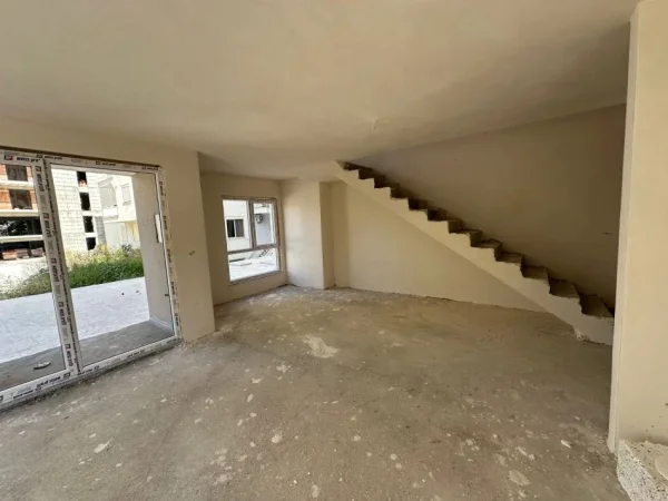 Durres, shitet apartament duplex 2+1+Aneks+Ballkon Kati 1, 123 m² 148.000 € (Golem, Durres)