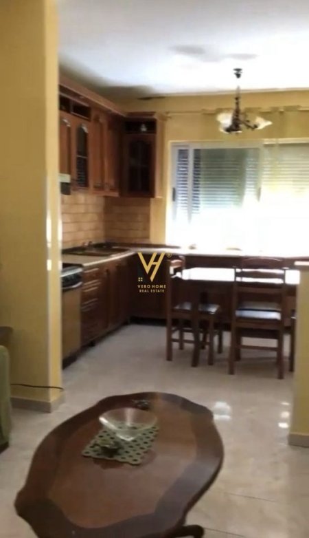 Tirane, shitet apartament 2+1+Ballkon Kati 4, 91 m² 134.500 € (RRUGA E DIBRES)