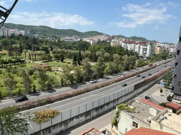 Tirane, shitet apartament 2+1 Kati 7, 122 m² 290.000 € 