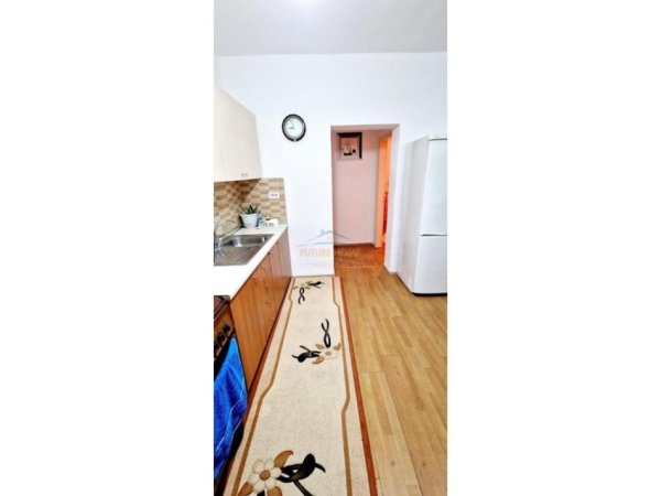 Tirane, jepet me qera apartament 2+1 Kati 4, 80 m² 450 € 