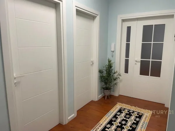 Tirane, shes apartament+verande | Penthouse 2+1+Ballkon Kati 2, 88 m² 158.000 € (kodra e diellit)