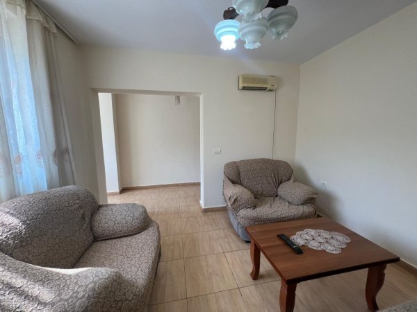Tirane, jepet me qera apartament 1+1 Kati 2, 70 m² 350 € (Gjimnazi Andon Zako Cajupi)