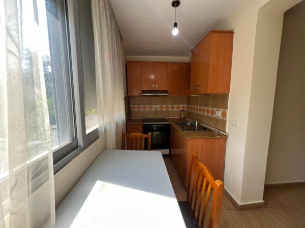 Tirane, jepet me qera apartament 1+1 Kati 2, 70 m² 350 € (Gjimnazi Andon Zako Cajupi)