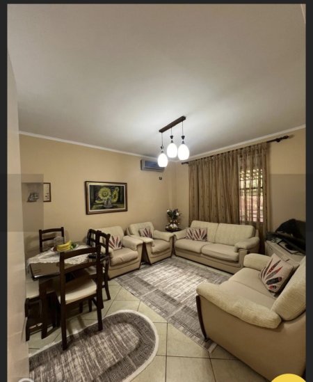 Tirane, jepet me qera apartament 2+1+Ballkon , 100 m² 500 € 