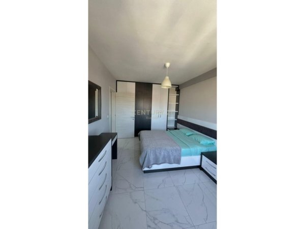 Tirane, jepet me qera apartament 2+1 Kati 7, 75 m² 550 € (Rr.Veli Dedi)