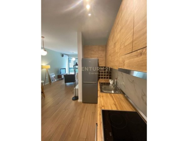 Tirane, jepet me qera apartament 1+1 Kati 2, 50 m² 550 € (Rr.Kodra e Diellit)